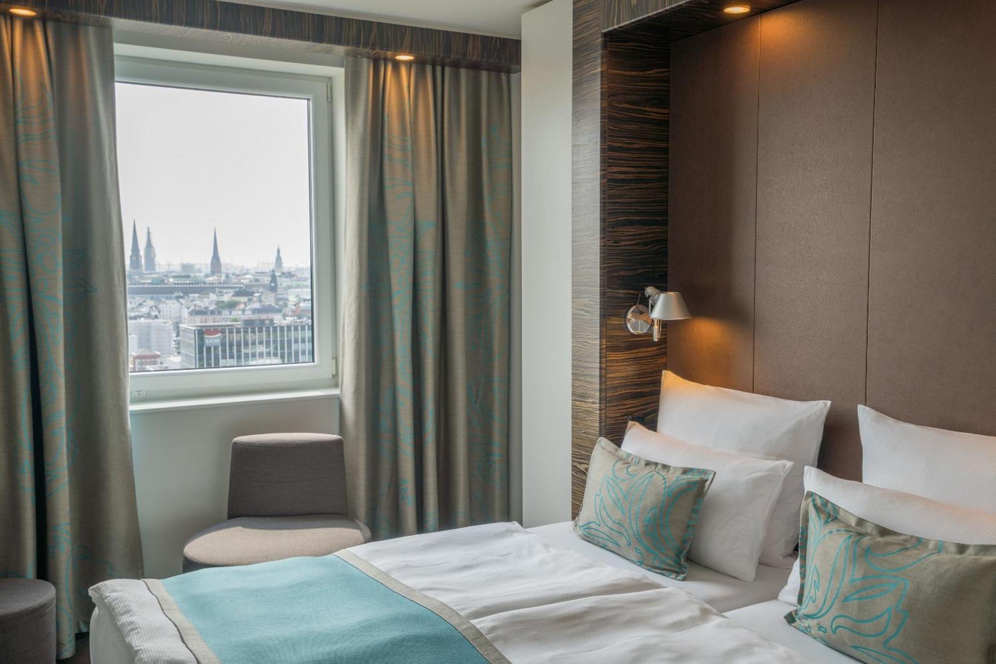 Motel One Hamburg-Alster Esterno foto